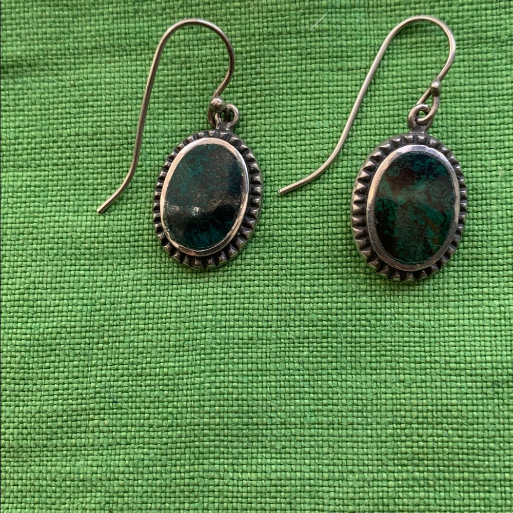 Sterling Silver Dangle Earrings w/Green Stone